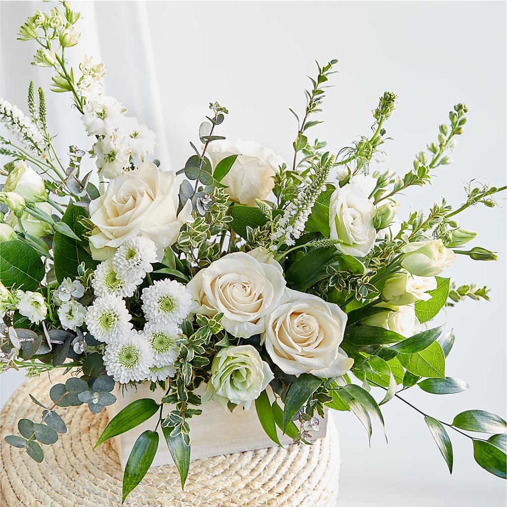 Cashmere Bouquet – KAREN'S AND TINA'S FLOWERS, Newmarket ON