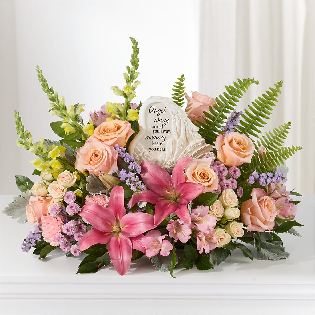 Gentle Light Arrangement – KAREN'S AND TINA'S FLOWERS, Newmarket ON