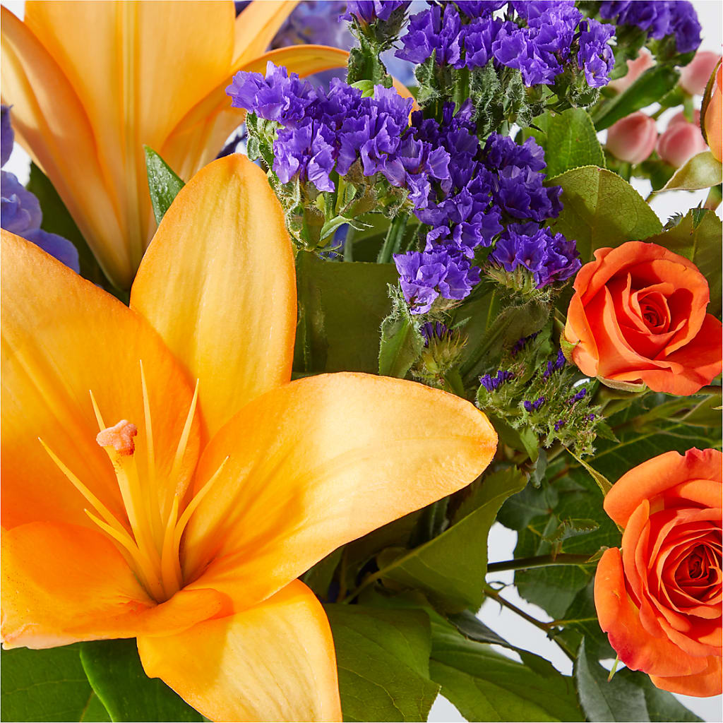 Radiant Citrus Bouquet – KAREN'S AND TINA'S FLOWERS, Newmarket ON