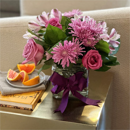 Sugarplum Bouquet – KAREN'S AND TINA'S FLOWERS, Newmarket ON