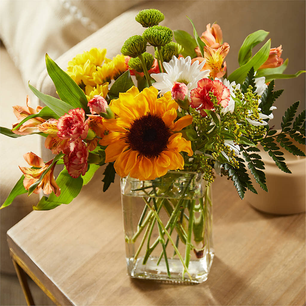 Fall Delight – A Florist Original – KAREN'S AND TINA'S FLOWERS, Newmarket ON