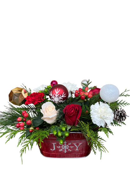 Holly Jolly Bouquet – KAREN'S AND TINA'S FLOWERS, Newmarket ON