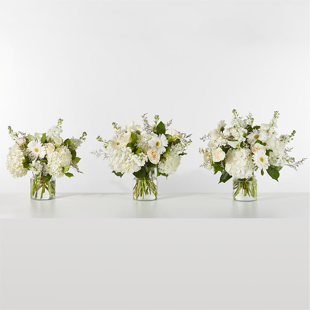 Sun-drenched Blooms Box Bouquet – KAREN'S AND TINA'S FLOWERS, Newmarket ON