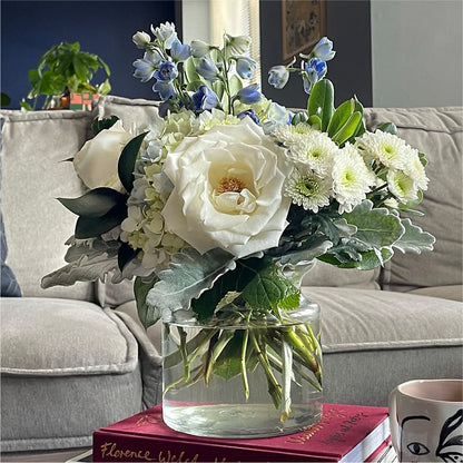Clear Skies Bouquet – KAREN'S AND TINA'S FLOWERS, Newmarket ON