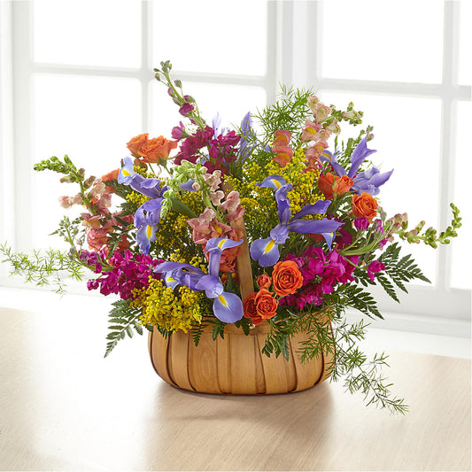 Garden of Life Basket – KAREN'S AND TINA'S FLOWERS, Newmarket ON