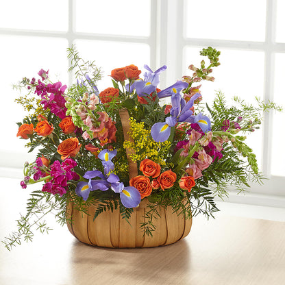 Garden of Life Basket – KAREN'S AND TINA'S FLOWERS, Newmarket ON