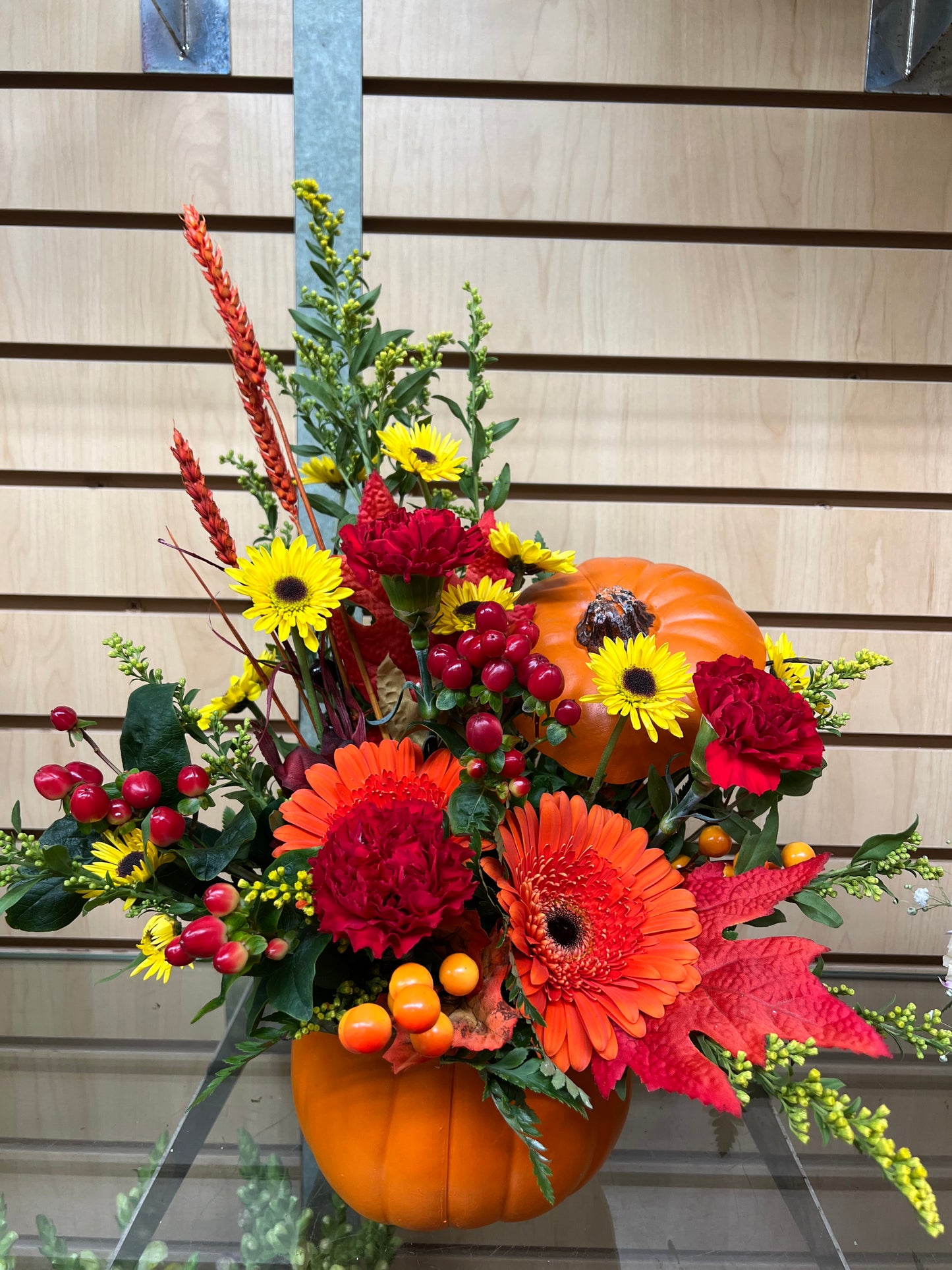 THANKSGIVING BOUQUET IN PUMPKIN