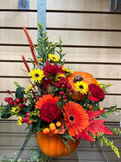 THANKSGIVING BOUQUET IN PUMPKIN – KAREN'S AND TINA'S FLOWERS, Newmarket ON