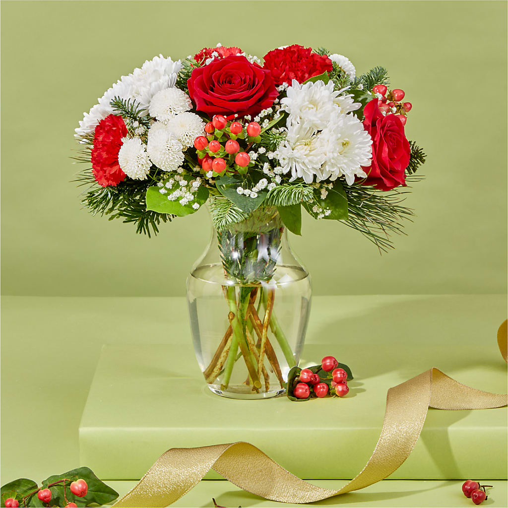 Chance of Flurries Bouquet – KAREN'S AND TINA'S FLOWERS, Newmarket ON