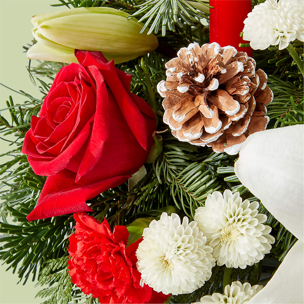 Seasonal Festivities Centerpiece – KAREN'S AND TINA'S FLOWERS, Newmarket ON