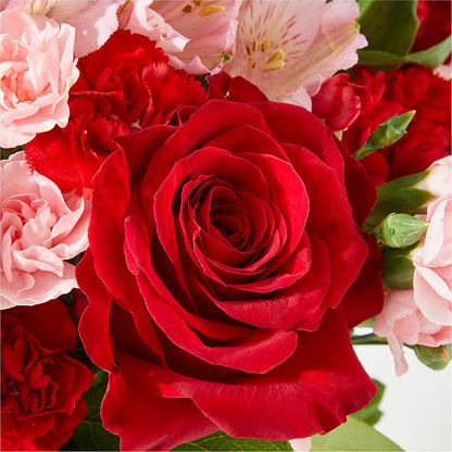 Candy Kisses Bouquet – KAREN'S AND TINA'S FLOWERS, Newmarket ON