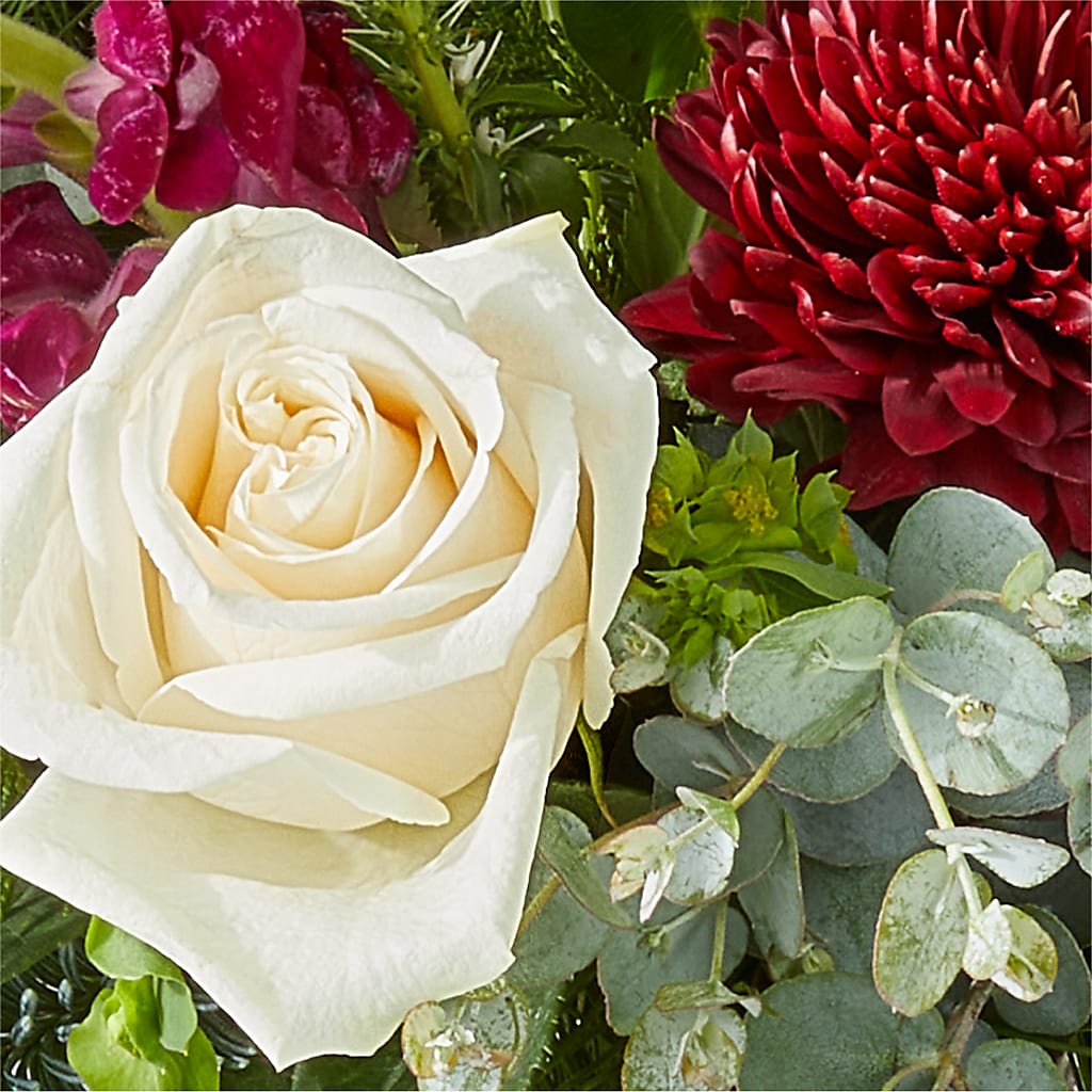 Cranberry Fizz Bouquet – KAREN'S AND TINA'S FLOWERS, Newmarket ON