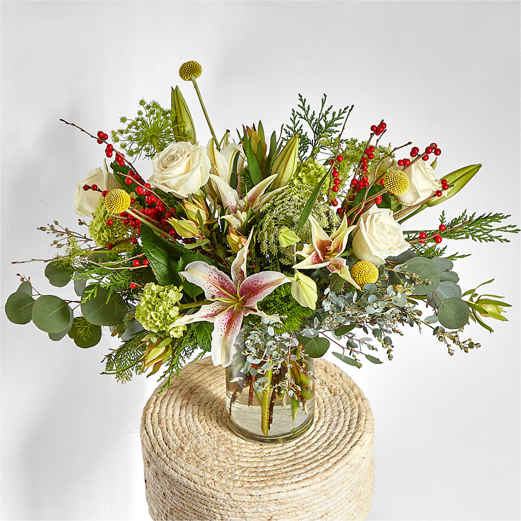 Berry & Bright Bouquet – KAREN'S AND TINA'S FLOWERS, Newmarket ON
