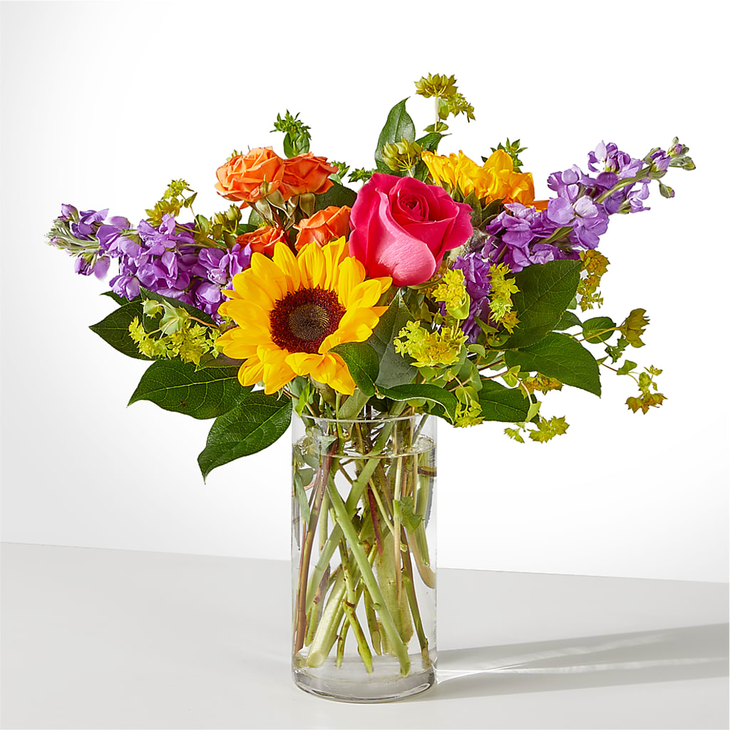 Vibrant Greetings Bouquet – KAREN'S AND TINA'S FLOWERS, Newmarket ON