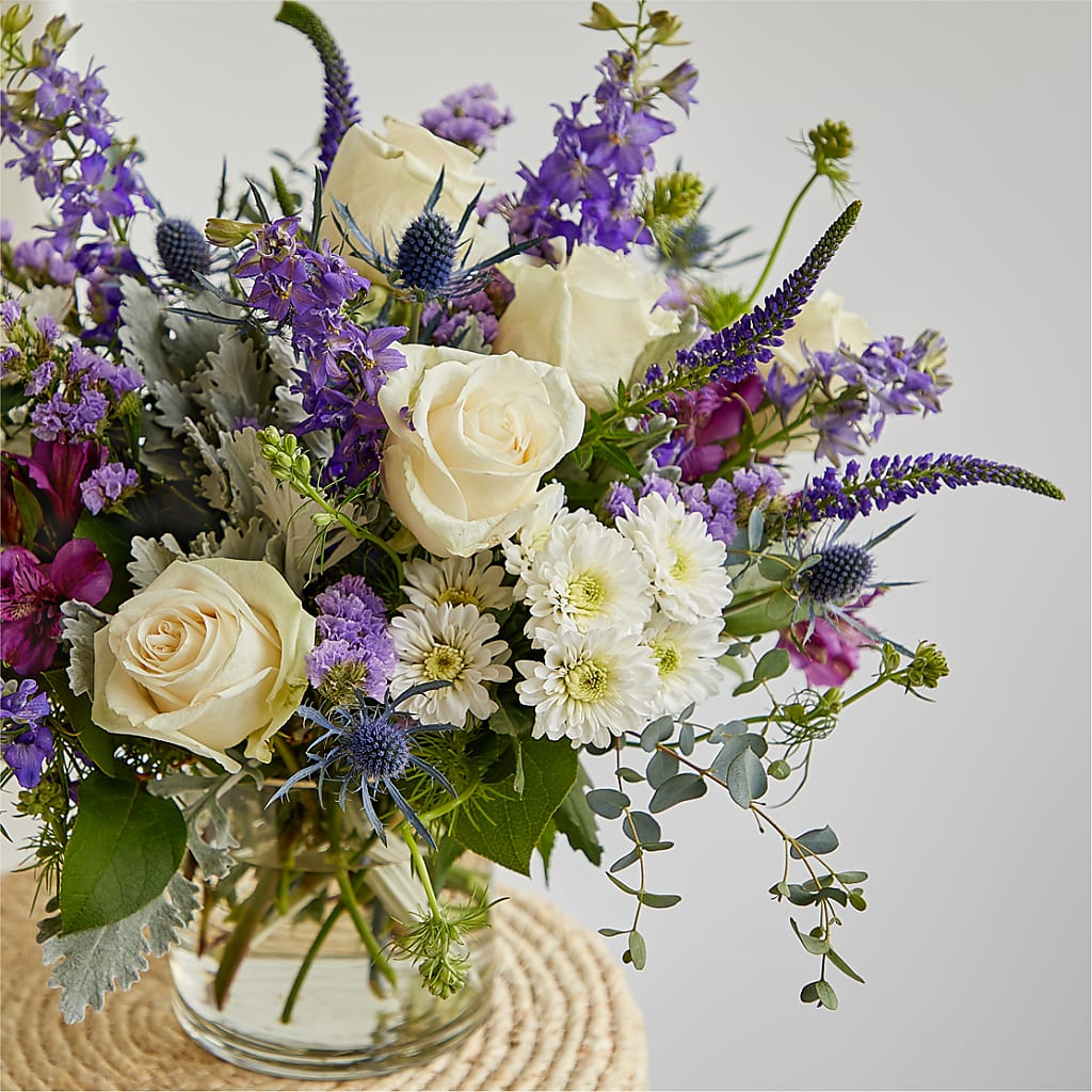 Shooting Star Bouquet – KAREN'S AND TINA'S FLOWERS, Newmarket ON