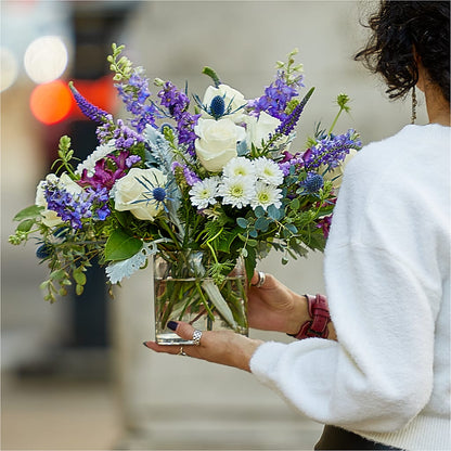 Shooting Star Bouquet – KAREN'S AND TINA'S FLOWERS, Newmarket ON