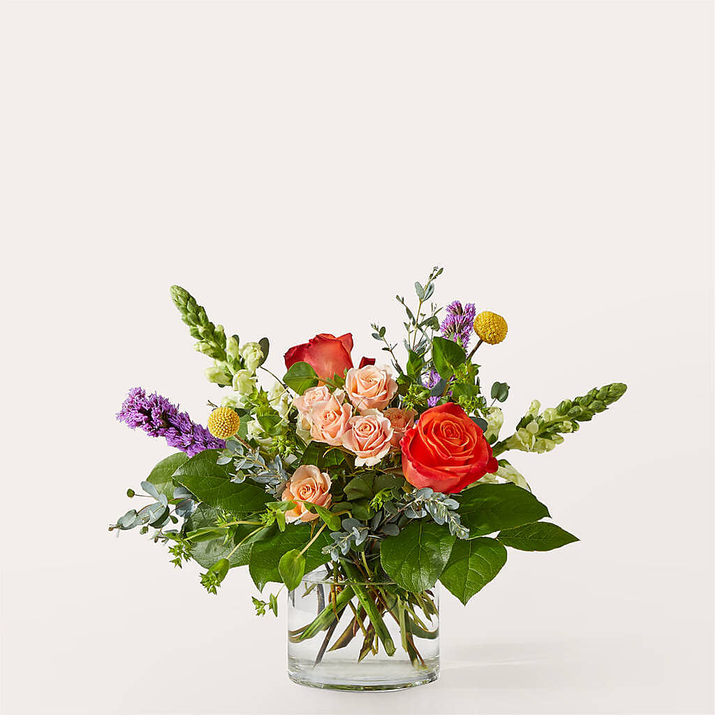 The Standout Bouquet – KAREN'S AND TINA'S FLOWERS, Newmarket ON