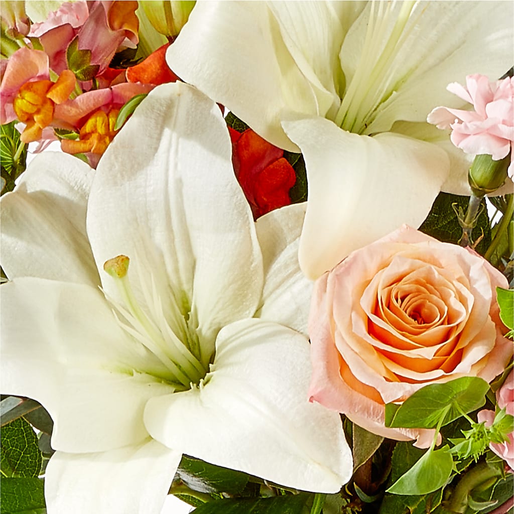 Grapefruit Splash Bouquet – KAREN'S AND TINA'S FLOWERS, Newmarket ON