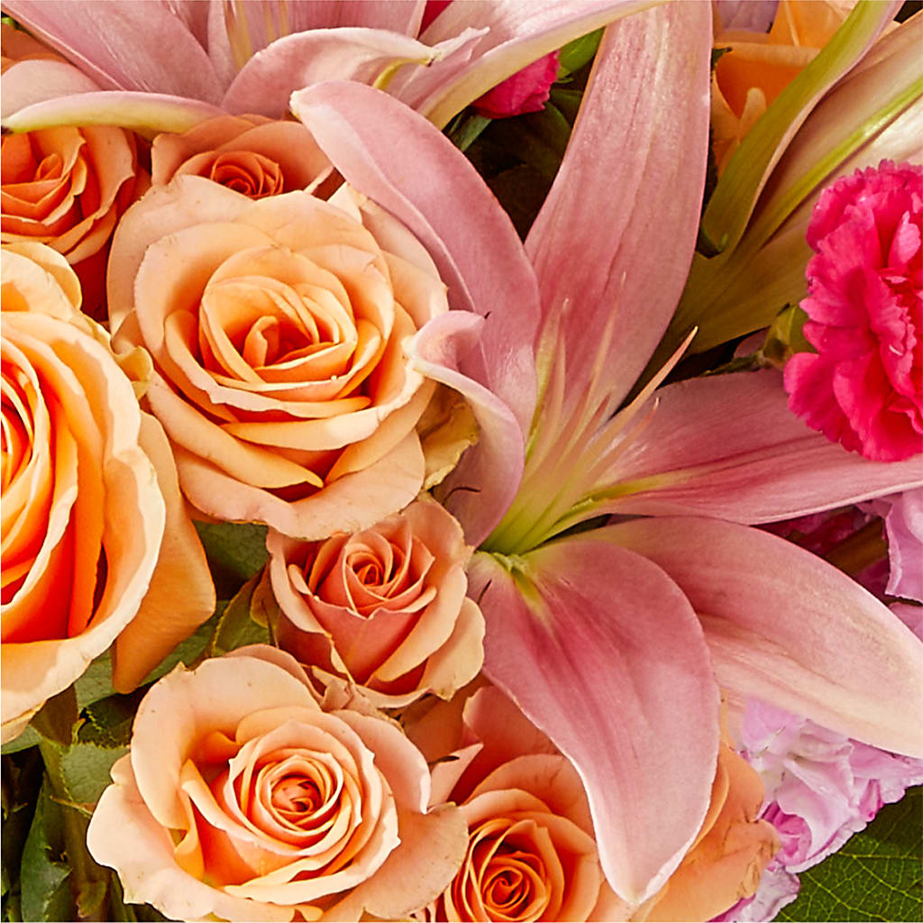 Bisous Bouquet – KAREN'S AND TINA'S FLOWERS, Newmarket ON
