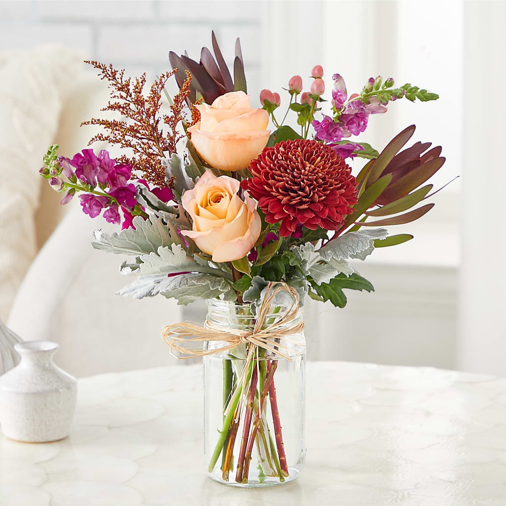 Moody Hues Bouquet – KAREN'S AND TINA'S FLOWERS, Newmarket ON