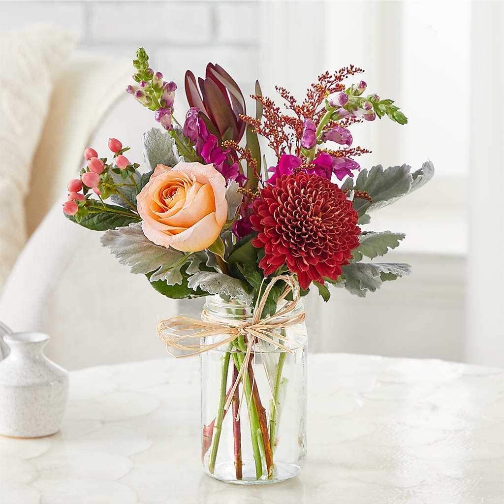 Moody Hues Bouquet – KAREN'S AND TINA'S FLOWERS, Newmarket ON