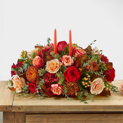 Gather Near Centerpiece – KAREN'S AND TINA'S FLOWERS, Newmarket ON