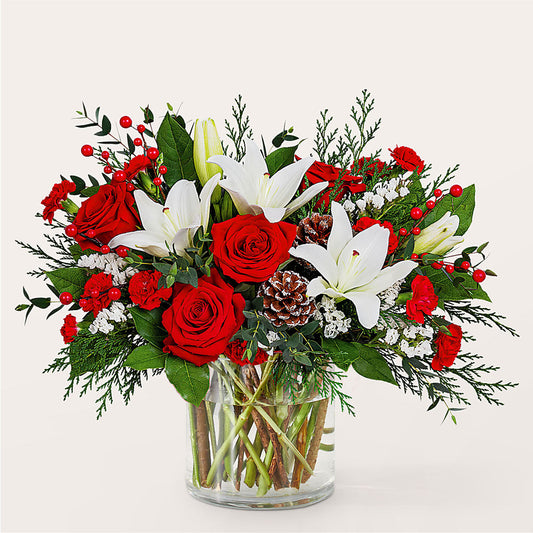 Best in Snow Bouquet – KAREN'S AND TINA'S FLOWERS, Newmarket ON
