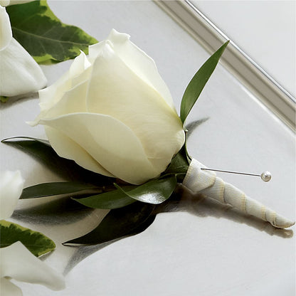 White Rose Boutonniere – KAREN'S AND TINA'S FLOWERS, Newmarket ON